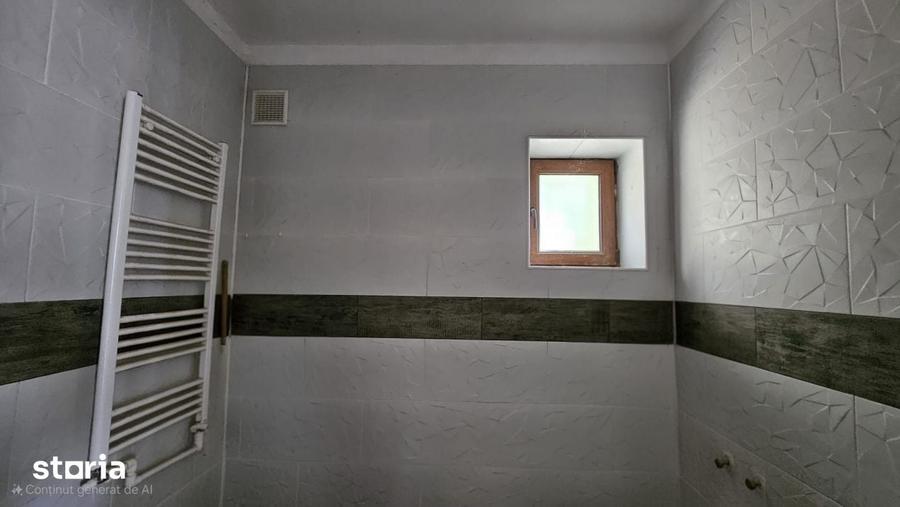 Casă cu 3 camere cu Teren 720 Mp în Păcurari