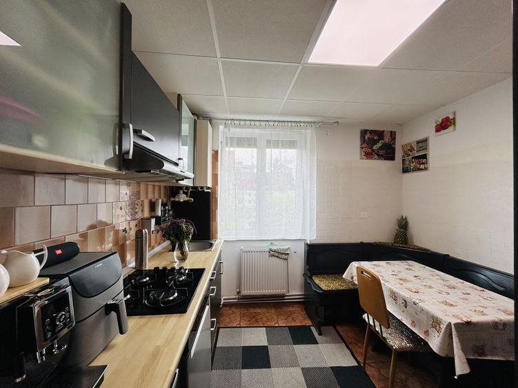 Apartament cu 2 camere decomandat în Hipodrom 2