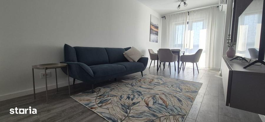 Apartament cu 2 camere decomandat în 1 Mai