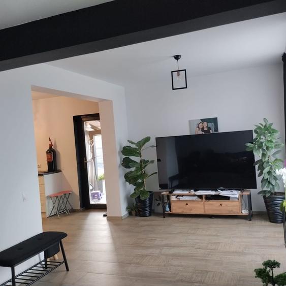 Casă cu 3 camere în Clociov