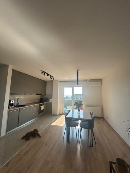 Apartament cu 2 camere decomandat în Europa