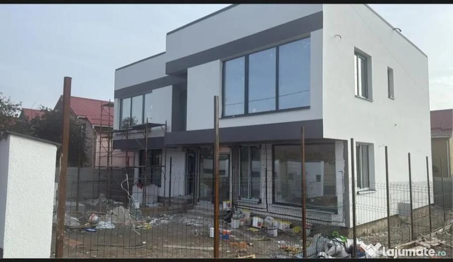 Casă cu 7 camere cu Teren 225 Mp în Bariera Vâlcii