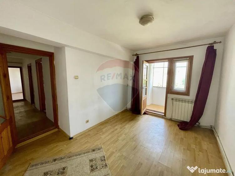 Apartament cu 3 camere de vanzare in zona Brailei - 4