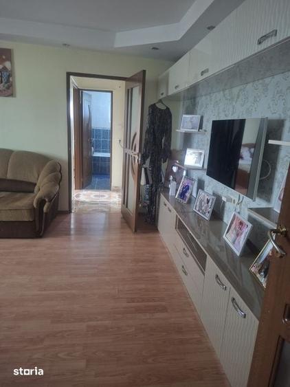 Apartament cu 2 camere decomandat în Malu Roșu