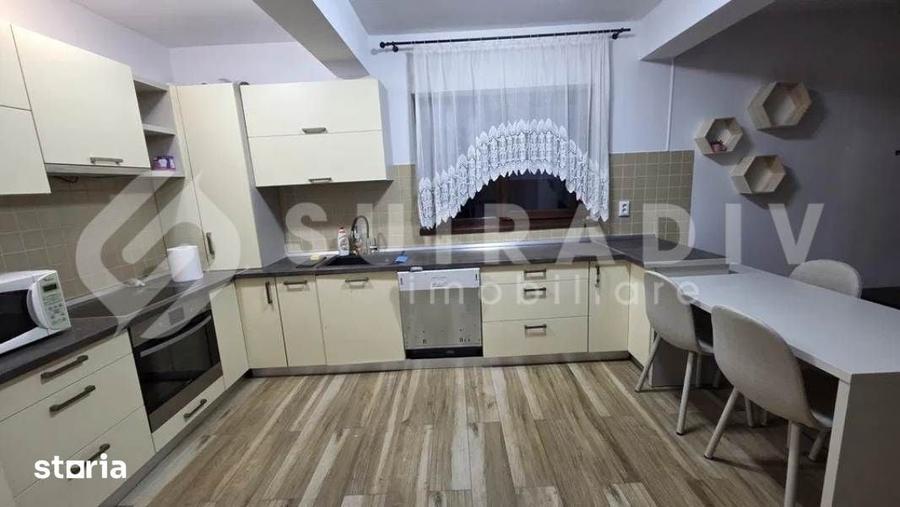 Casă cu 5 camere cu Teren 250 Mp în Florești