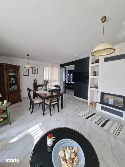 Casă cu 5 camere cu Teren 500 Mp în Săsar