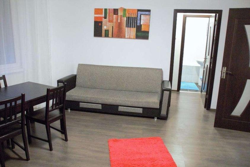 Apartament cu 2 camere semidecomandat, mobilat în Panduri
