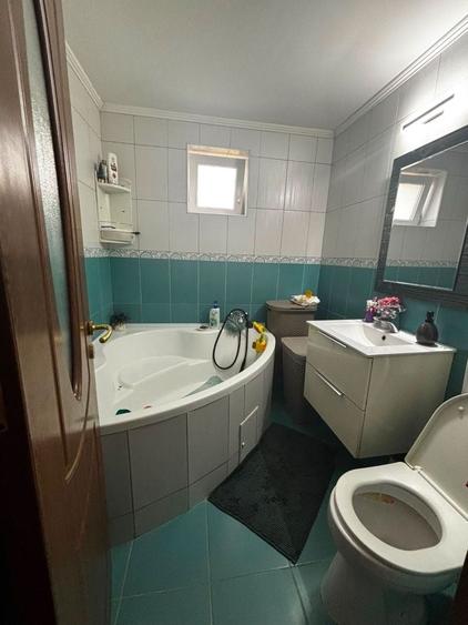Apartament cu 3 camere decomandat, mobilat în Rahova