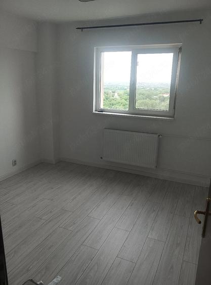 Apartament cu 3 camere decomandat în Pantelimon