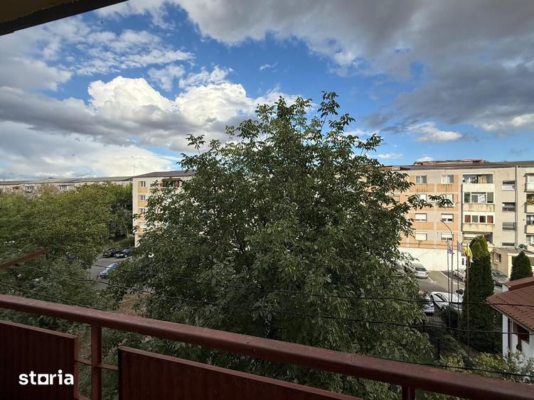 Apartament cu 2 camere în Micro 16