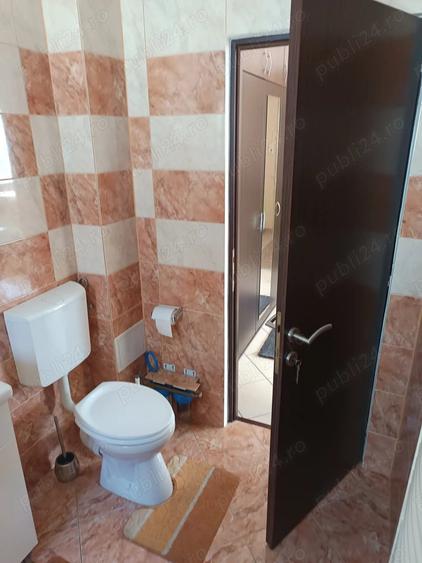 Apartament cu 2 camere semidecomandat în Florești