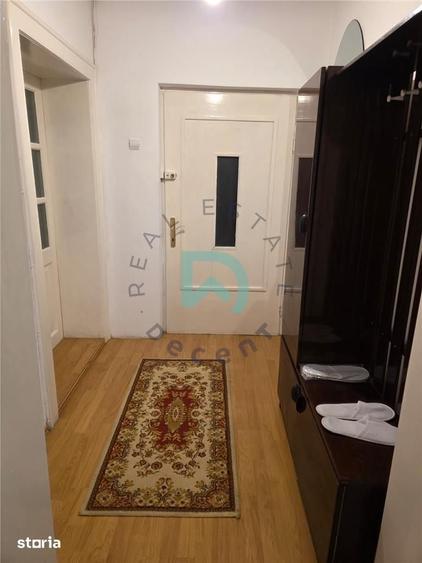 Apartament cu 2 camere decomandat, mobilat în Lupeni