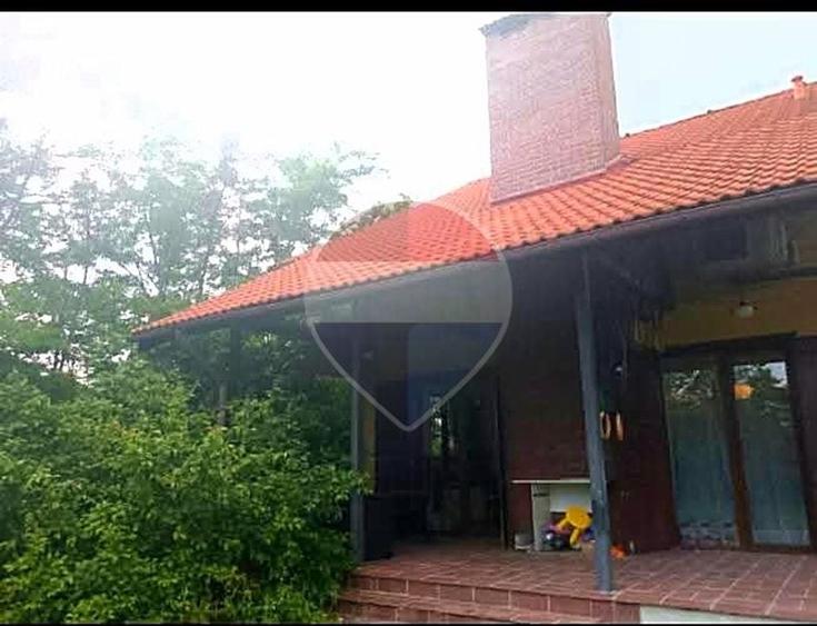 Casă individuală cu 6 camere cu Teren 751 Mp în Corbeanca