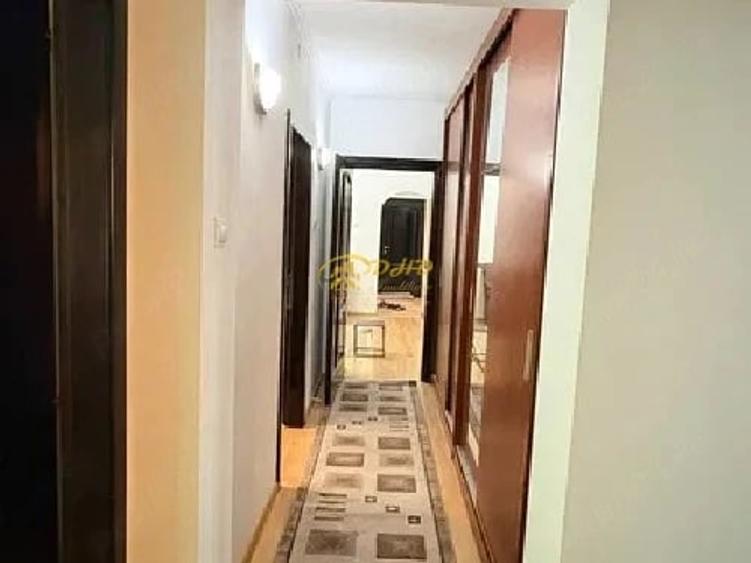 Apartament cu 4 camere, zona Tatarasi-Flora - 3