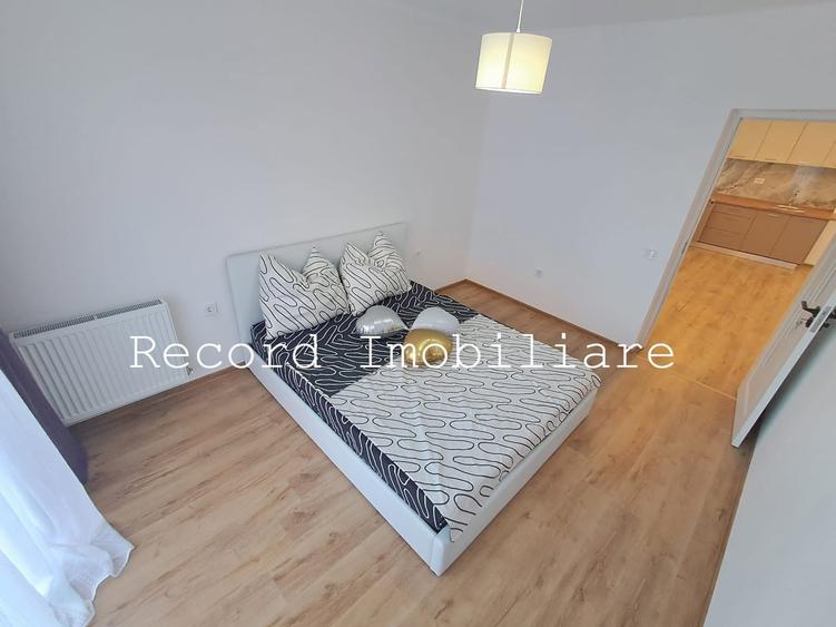 Apartament cu 3 camere semidecomandat în Florești