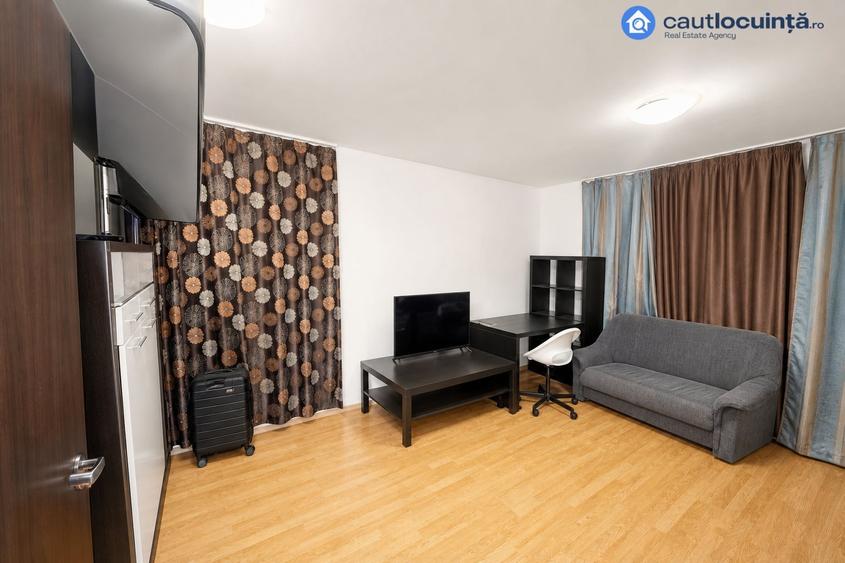 Apartament cu 3 camere decomandat, mobilat în Păcii