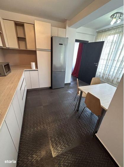 AP. 3 CAMERE BD. LAMINORULUI, LOC PARCARE, CENTRALA, BOXA, COMISION 0% - 12
