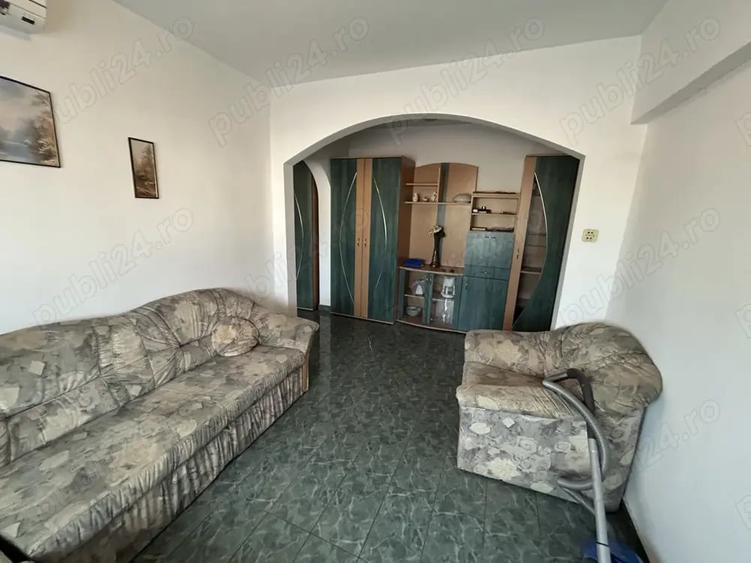 Apartament cu 4 camere decomandat în Aradul Nou
