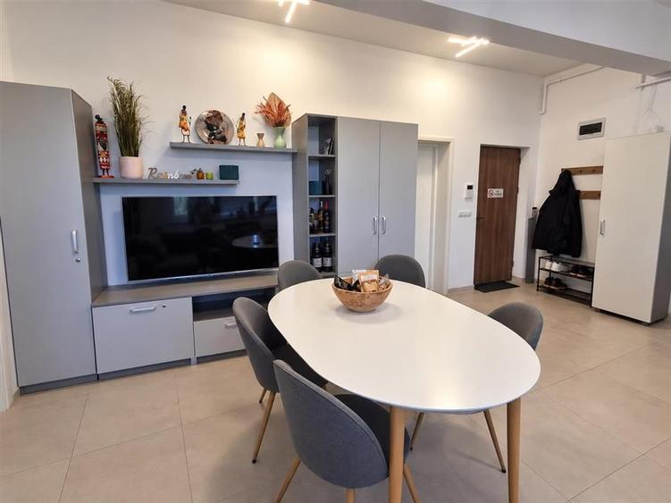 Apartament cu 2 camere nedecomandat în Central