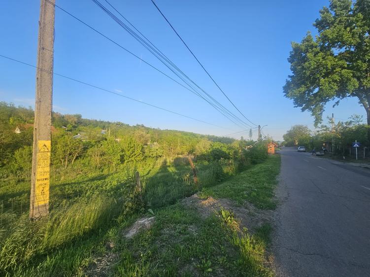 Teren Construcții intravilan de 1260 mp, în Rusenii Vechi