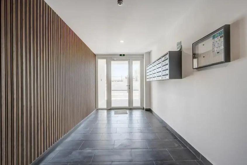 Apartament cu 3 camere decomandat în Nord