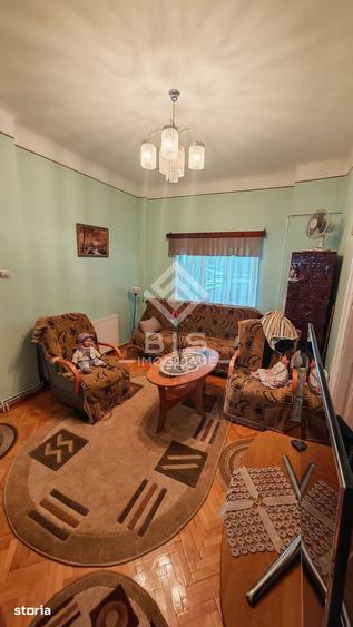 Casă cu 4 camere cu Teren 530 Mp în Central