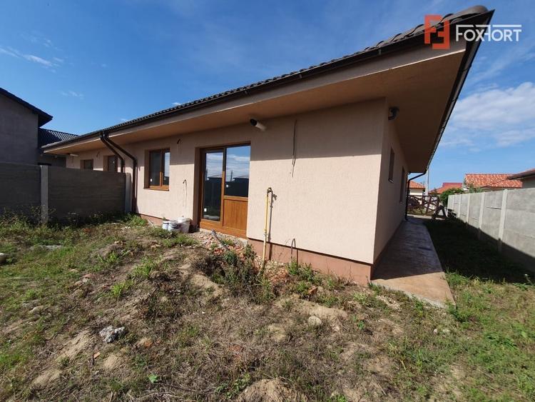 Duplex cu 3 camere cu Teren 325 Mp în Șag