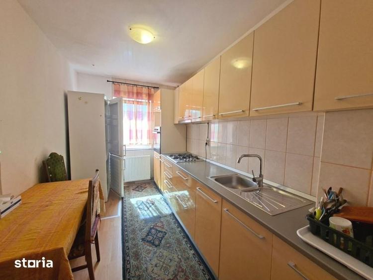 Apartament cu 3 camere în Calea Dumbrăvii