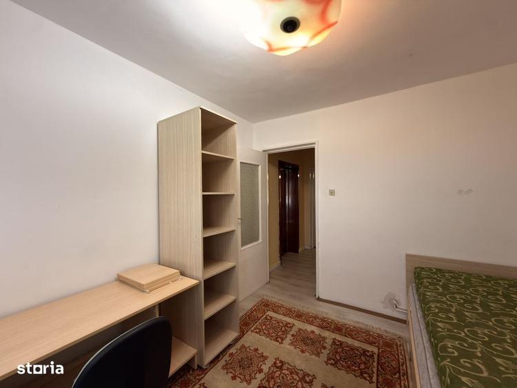 Apartament cu 3 camere semidecomandat în Olimpia-Stadion