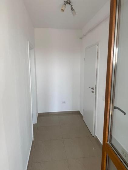 Apartament cu 2 camere decomandat în Drumul Taberei