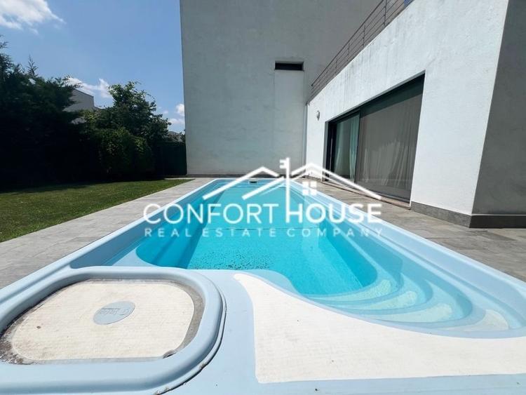 Duplex cu 5 camere cu Piscina în Iancu Nicolae