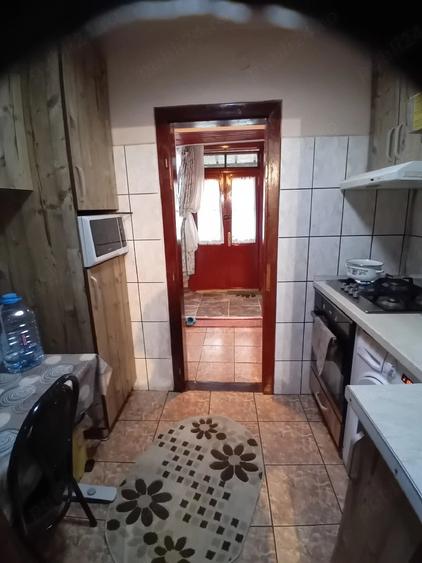 Casă cu 4 camere cu Teren 80 Mp în Rădăuți