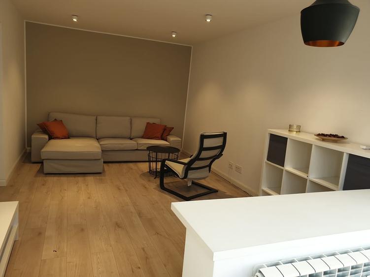 Apartament cu 2 camere decomandat în Titan