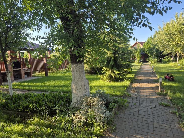 Casă cu 4 camere în Sânpetru