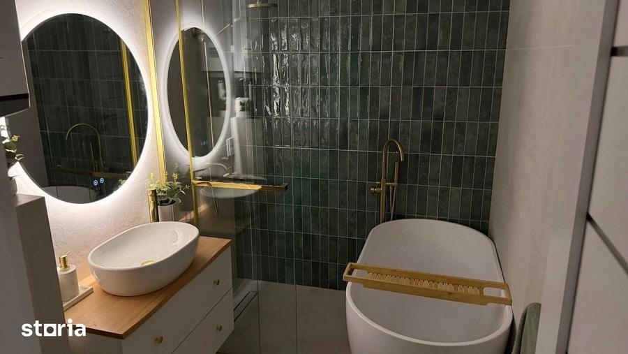 Apartament cu 4 camere semidecomandat în Obor