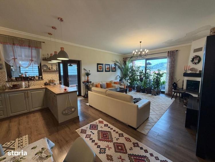 Casă cu 4 camere în Poiana Micului