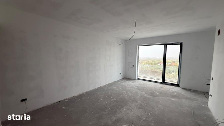 Apartament cu 3 camere decomandat în Sisești