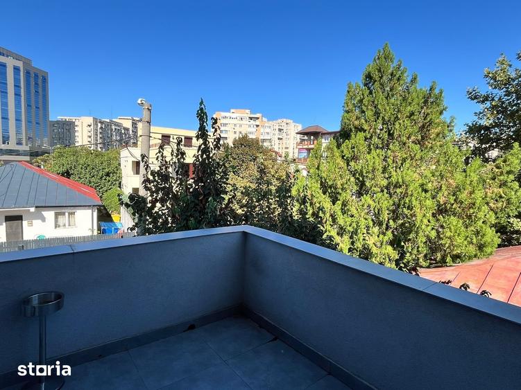 Spațiu comercial, de 897 mp, în Central