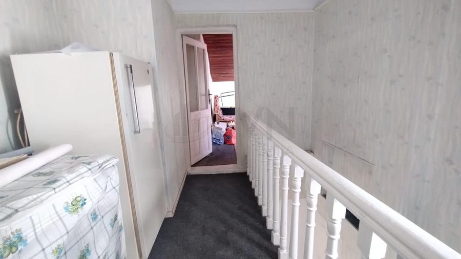 Apartament cu 4 camere decomandat, mobilat în P-ța Universității