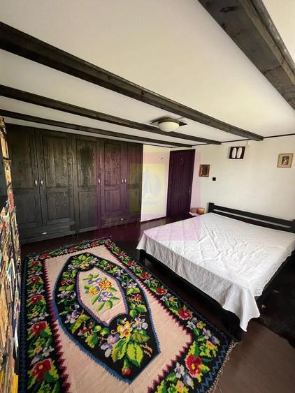 Casă cu 6 camere cu Teren 1593 Mp în Brebu