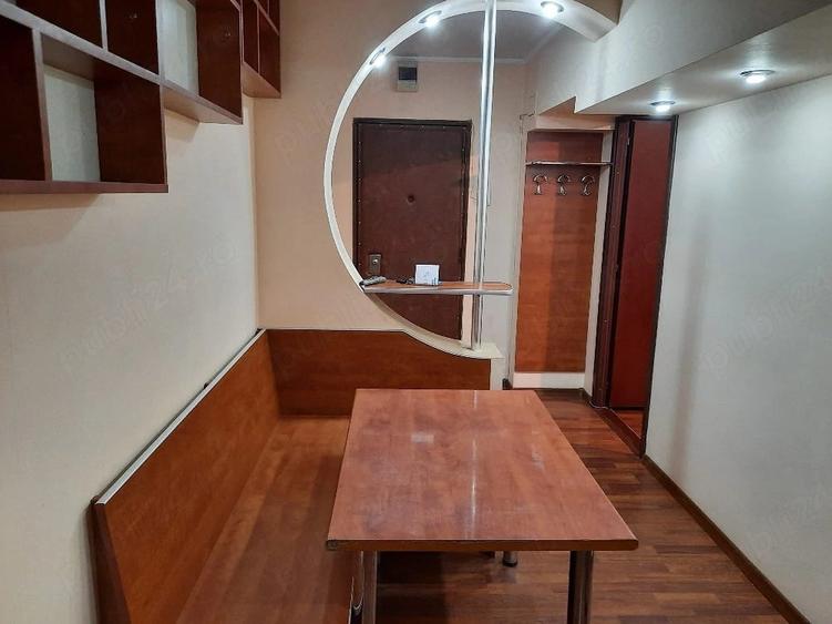Garsonieră decomandată în Buzaului