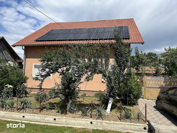 Casă cu 6 camere cu Teren 2700 Mp în Bocsig