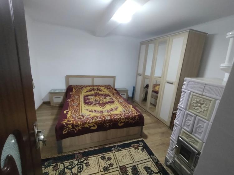 Casă individuală cu 6 camere cu Canalizare în Enisala