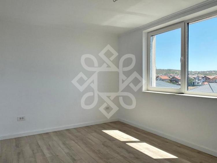 Apartament cu 2 camere semidecomandat în Oncea