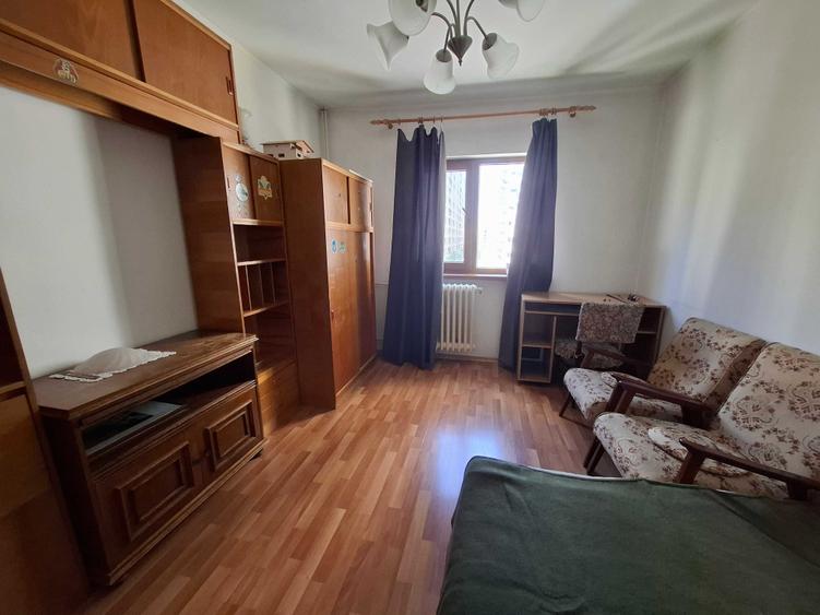 Garsonieră decomandată în Drumul Taberei
