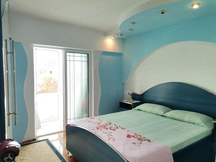 Apartament cu 3 camere decomandat în Dorobanți 1