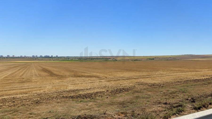 Teren Construcții intravilan de 46800 mp, în 23 August