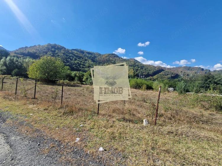 Teren de 4360 mp, în Central