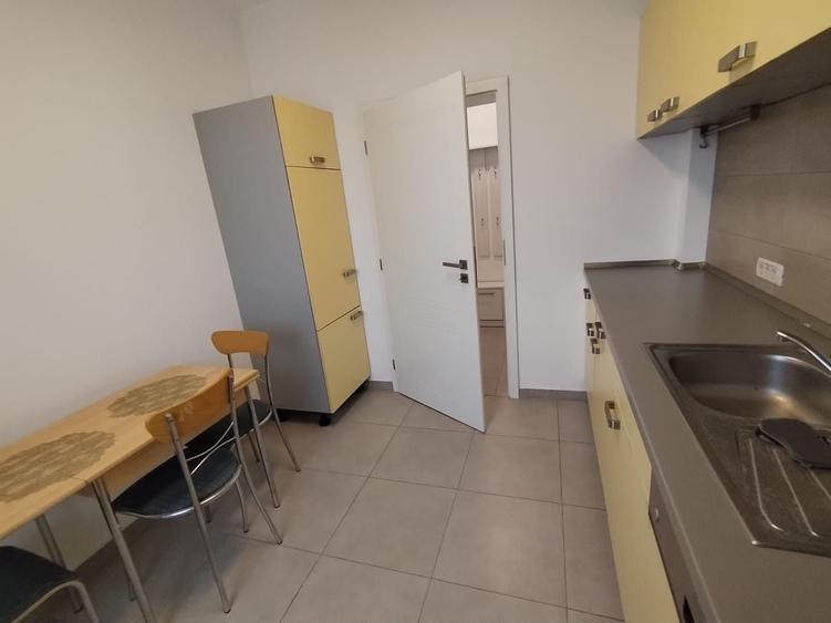 Apartament cu 2 camere decomandat în Giroc