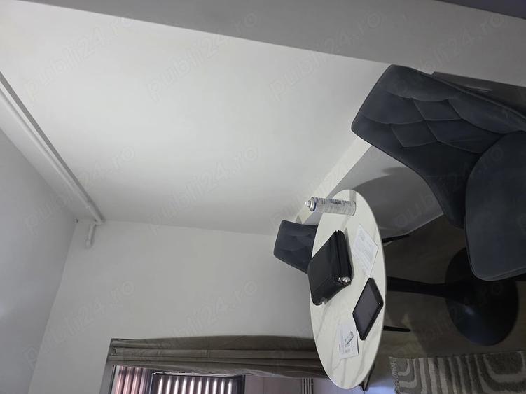 Apartament cu 3 camere decomandat în 9 Mai